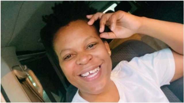 Watch: Zodwa Wabantu sells eggs and live chickens after entertainment industry is shut down