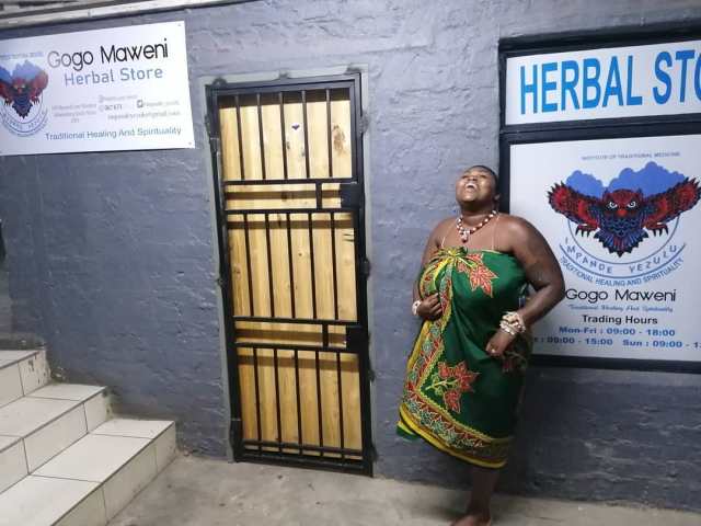 Reality TV star Lee-Anne Makopo aka Gogo Maweni opens a herbal shop