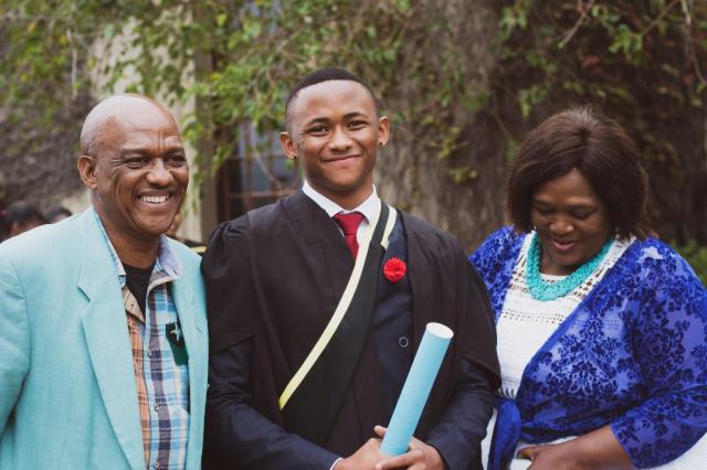 Gomora star Ntobeko Shishi bags a finance degree from UCT