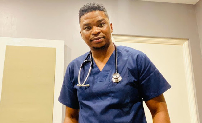 Gospel singer Dr Tumi left shaken after thief snatched his R19,000 iPhone 12 movie style