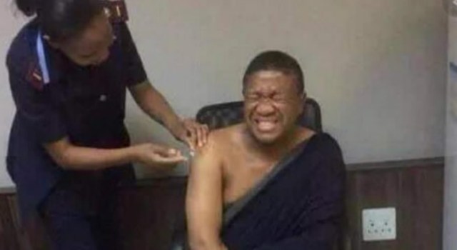 Minister Fikile Mbalula causes chaos with vaccine photo