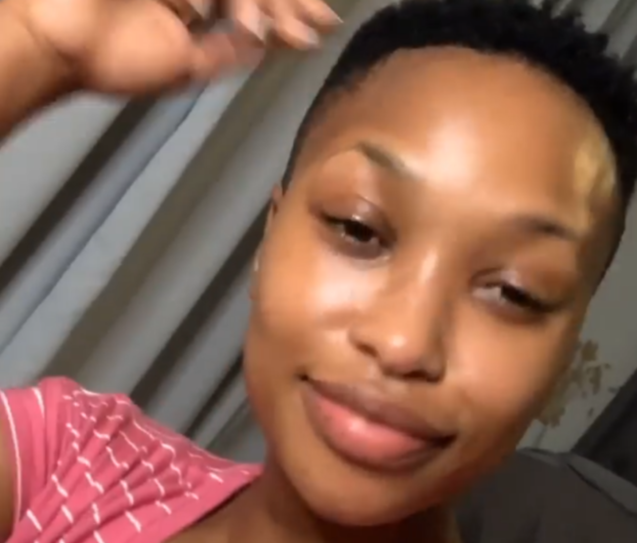 Zola Nombona Shares A No Make-up & No Filter Photo Of Herself