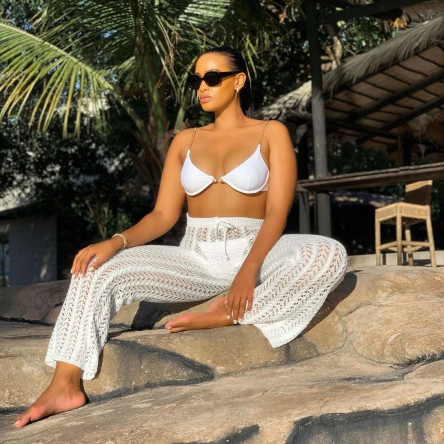 Cassper Nyovest’s baby mama Thobeka Majozi shows off hot Body goals – Pictures