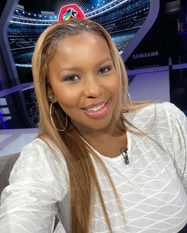 Carol Tshabalala’s sizzling pictures brings social media to a halt