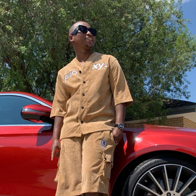Khuli Chana signs deal with Universal Music Group