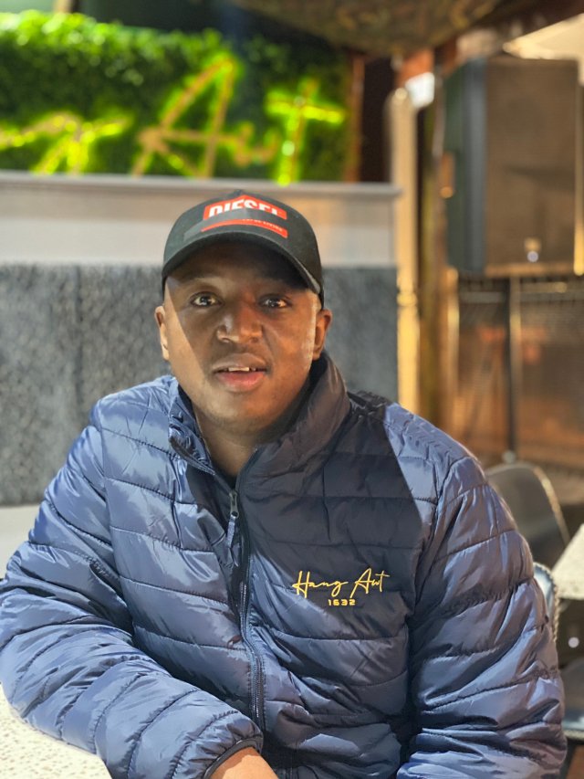 Shimza rocks work uniform for the first time ever – PICS