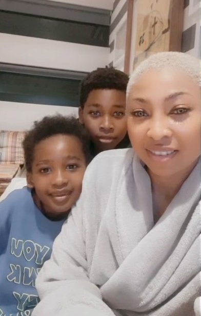 Enhle Mbali and her boys takes over Tik Tok – Video