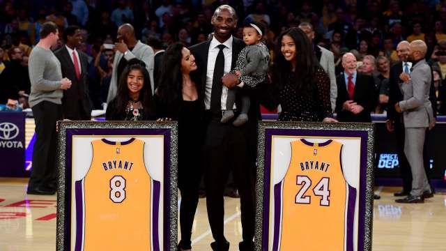 Vanessa Bryant gives an emotional speech as Kobe Bryant is inducted into Hall of Fame