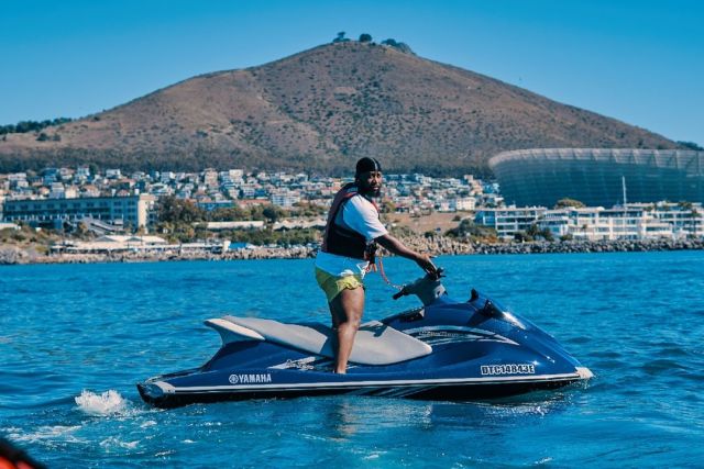 Cassper Nyovest brags as ‘Siyathandana’ is number one in the country