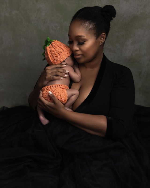 Media personality Relebogile Mabotja celebrates one month into motherhood