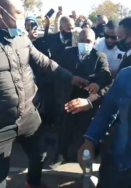 Cassper Nyovest causes commotion ekhasi – Video