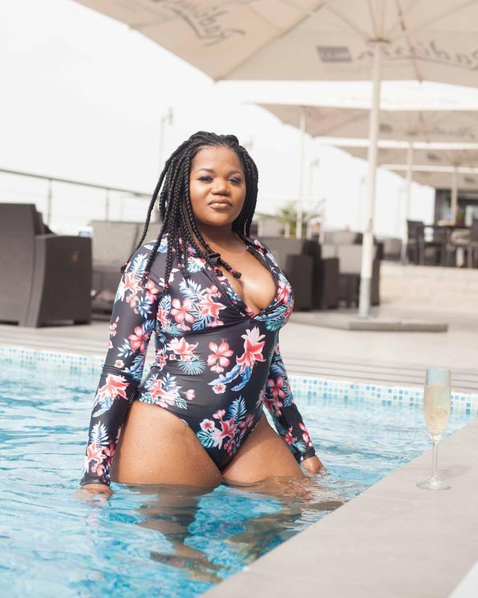 PHOTOS: BUSISWA INSPIRES FANS WITH HER WEIGHT LOSS JOURNEY