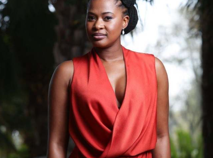 The Queen’s ACTRESS ZENANDE MFENYANA GOES ALL OUT TO GET HER PARENTS VACCINATED