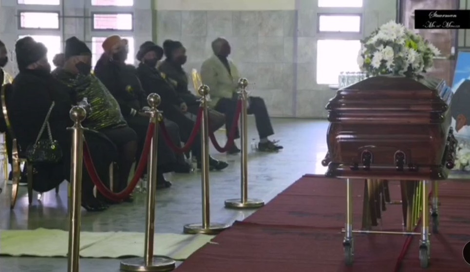 #MpuraFuneral: Mpura’s mom breakdown – I Don’t Know If I’ll Survive This Thing – Video