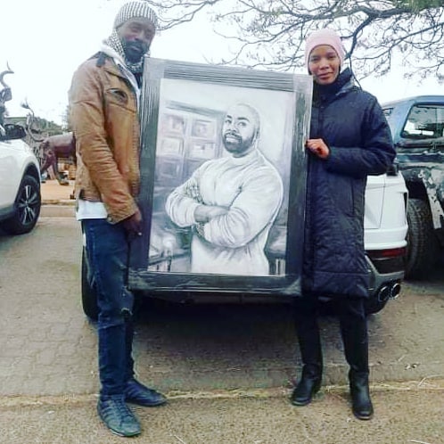 Photo: Zim artist impresses Connie with her late husband Shona Ferguson’s painting