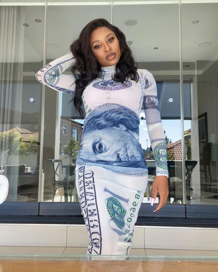 DJ Zinhle shows-off her baby bump – Pictures