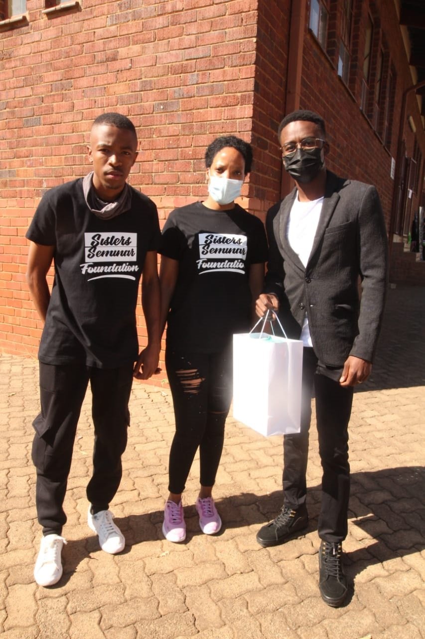 Former Scandal actor Hungani Ndlovu inspires Mzansi youths