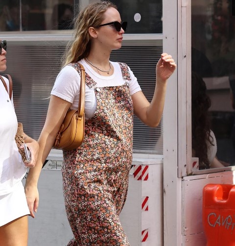 Actress Jennifer Lawrence Debuts Baby Bump