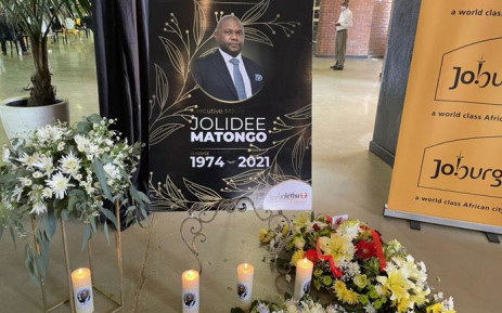 SO SAD: Our anniversary will never be the same again – Jolidee Matongo’s wife breaks at funeral