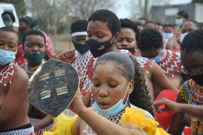 King Misuzulu kaZwelithini oversees his first reed dance festival – Pictures