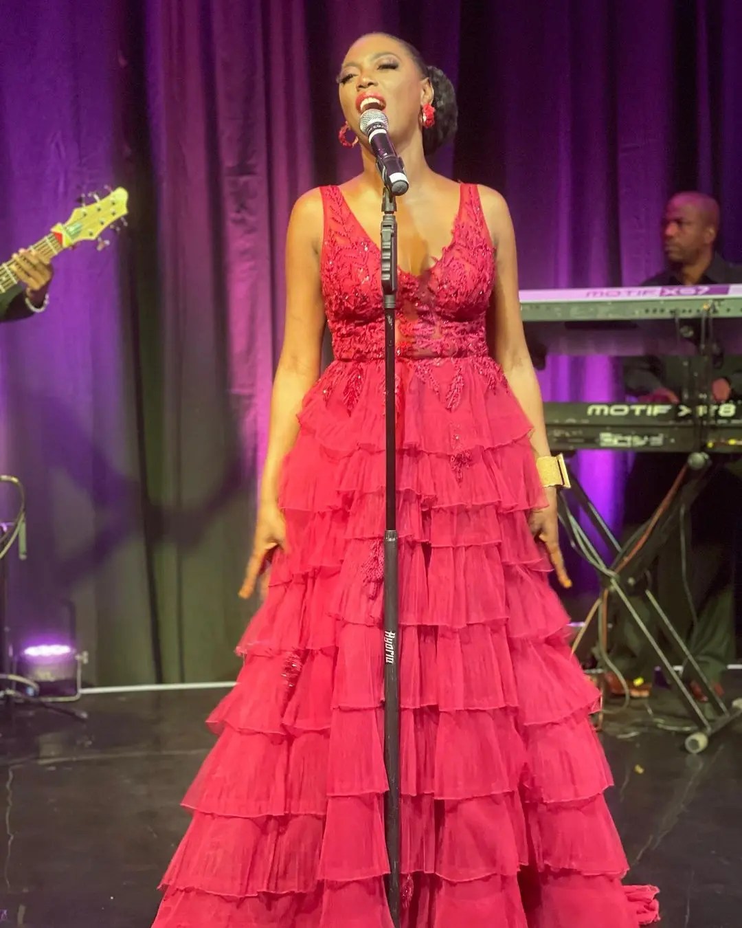 Singer Lira celebrates 15 years of her second album, ‘Feel Good’