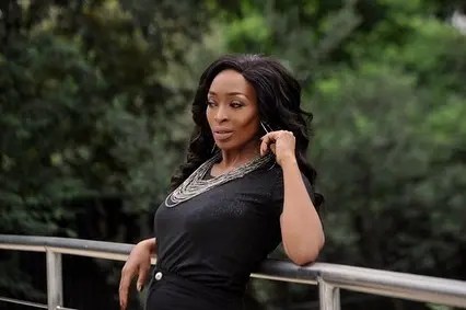 Khabonina Qubeka’s Yoga Postures leaves Mzansi confused