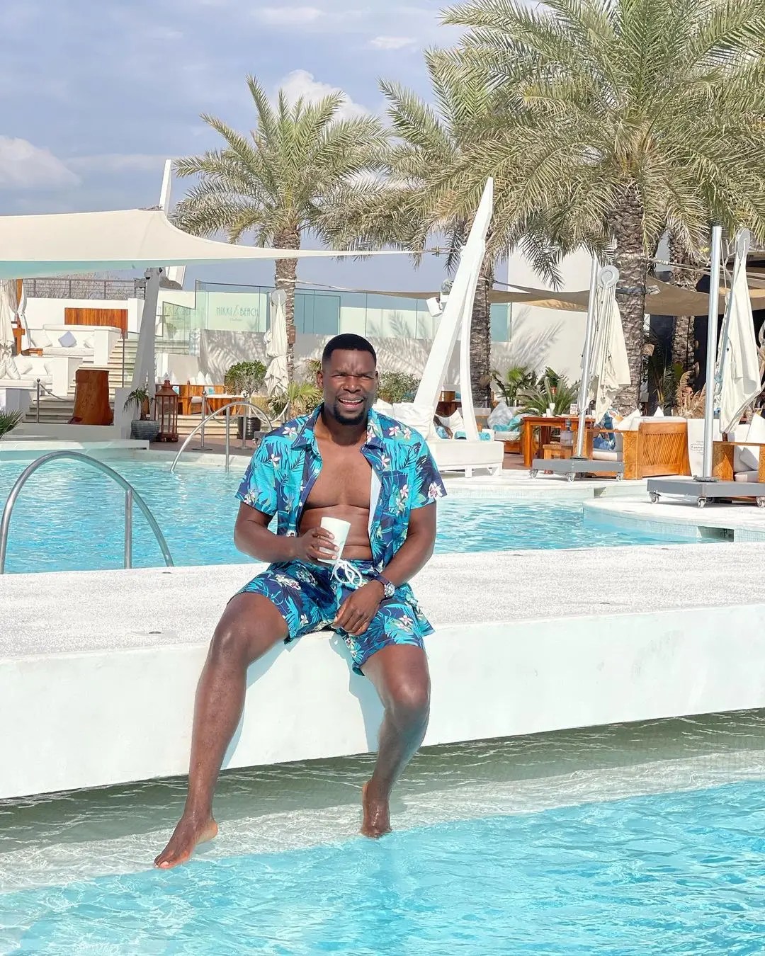 Photos: Muvhango actor Gabriel Temudzani (Chief Azwindini) living big in Dubai