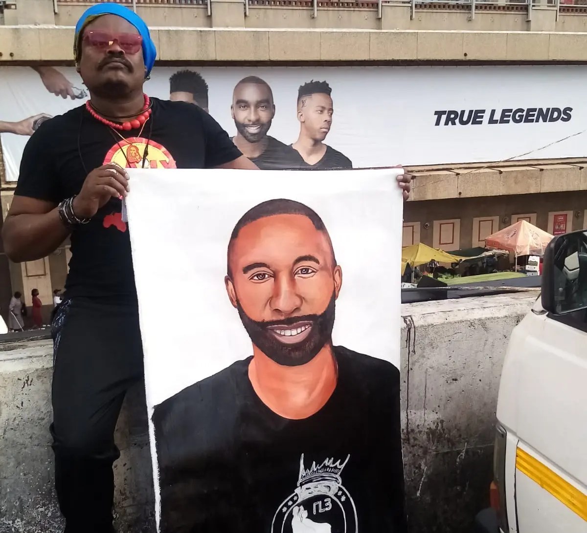 Rasta angers South Africans with his paintings of Riky Rick – Photos