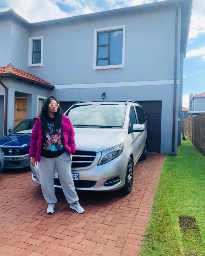 Lady Du shows off her cars and her Mansion