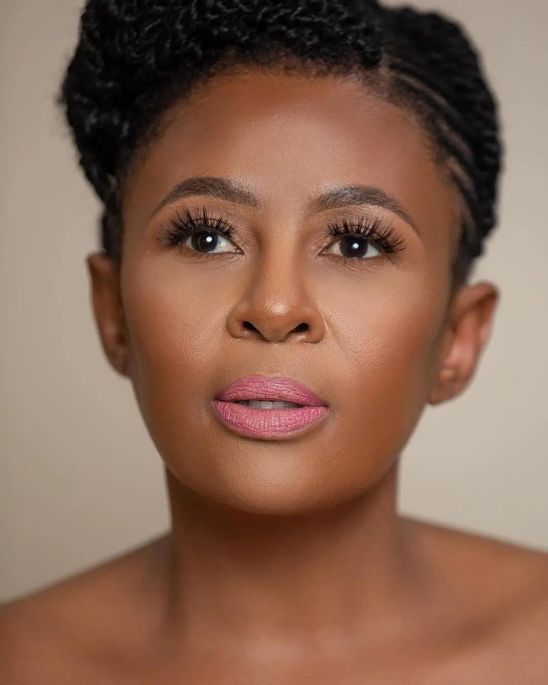 Former Miss SA Basetsana Kumalo mourns