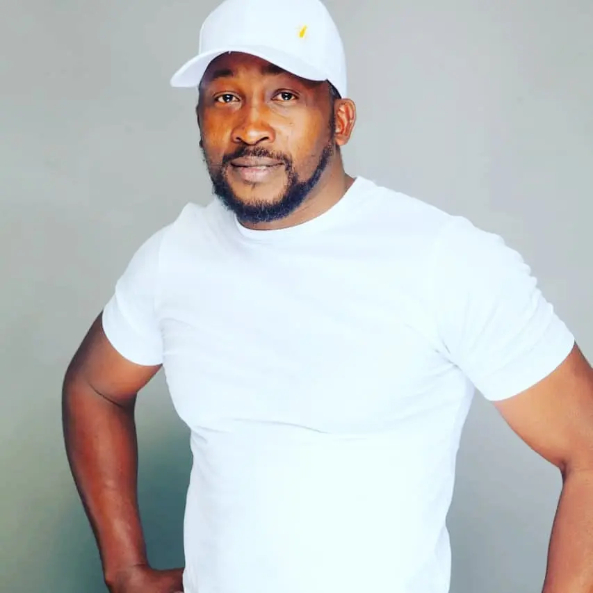 Actor Putla Sehlapelo shows off his family