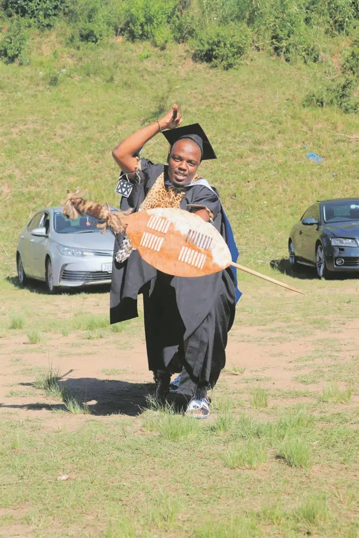 Maskandi artist banned from graduating in his Zulu outfit