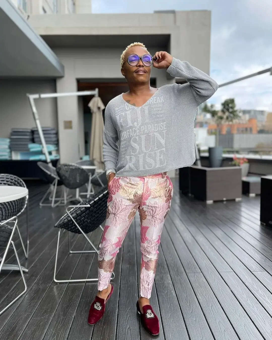 Social Media in stitches as Somizi struggles with spelling – VIDEO
