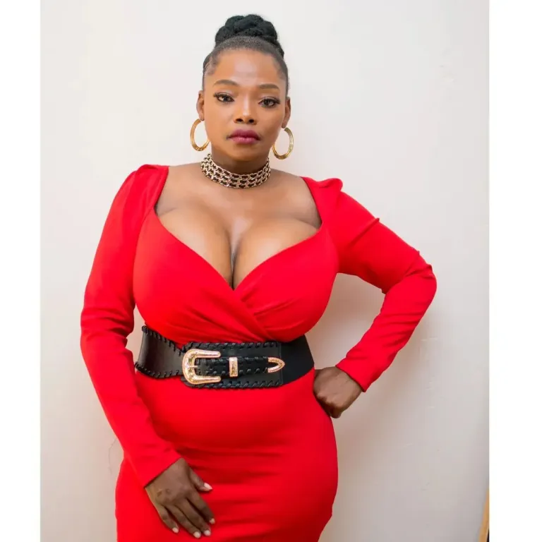 Red dress worn by Nosipho (Nompilo Maphumulo) from Uzalo causes a stir – Pictures