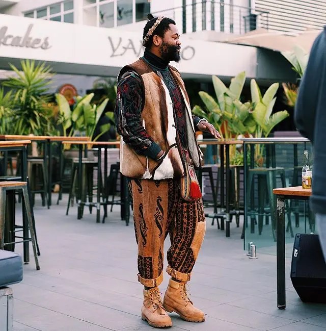 Sjava has opened up on the reason why he uses sign language in his Umcebo music video