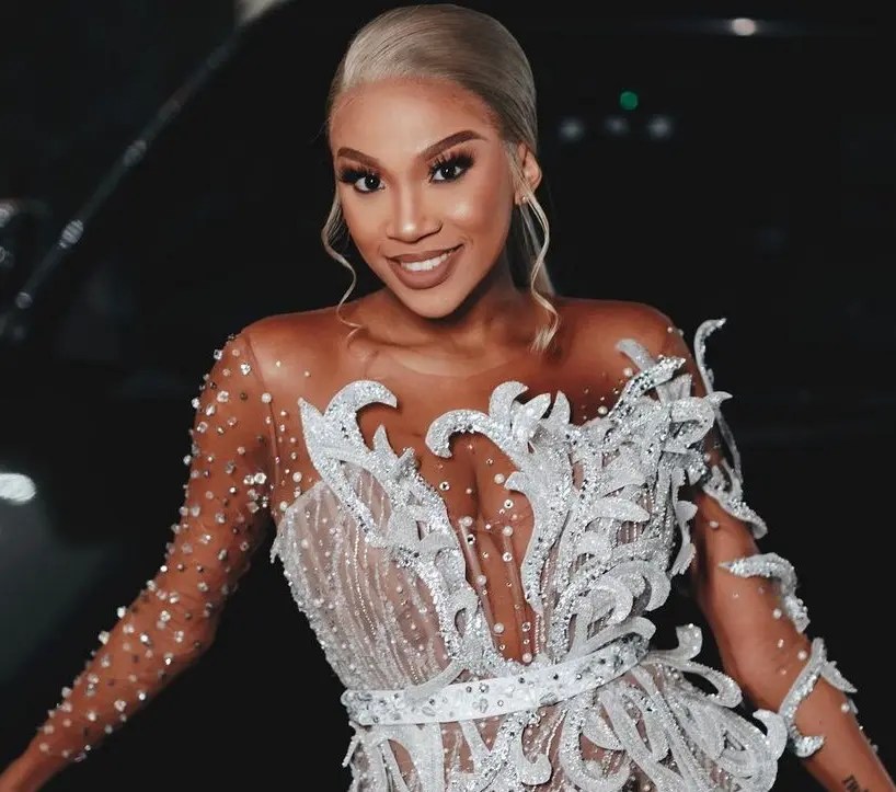 Tamia Mpisane’s revealing outfit at DStv Mzansi Viewers’ Choice Awards causes a stir – PICS