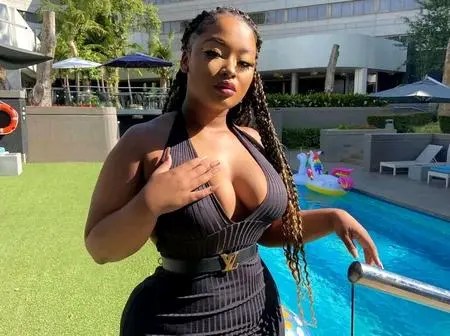 Cyan Boujee spoils herself with a new car few days after fight with boyfriend – VIDEO