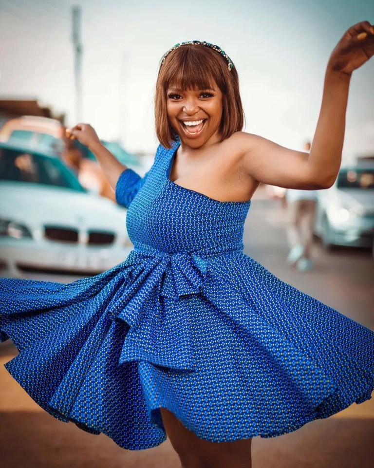 Radio and TV presenter Karabo Ntshweng shows off her bridal shower – Photos