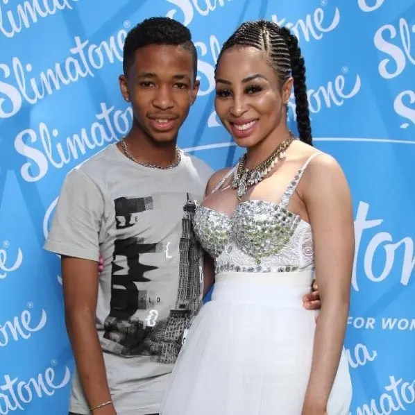 I will put anyone in their place who speak bad of my sister Khanyi Mbau -Lasizwe