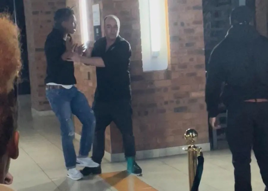 Video: Actor Moshe Ndiki and Musa Khawula beat up each other