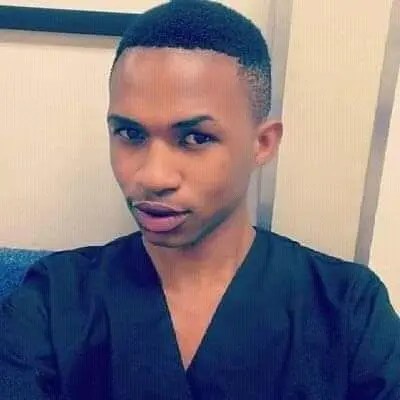 VIDEO: Popular gossiper, Musa Khawula kicked out of a night club