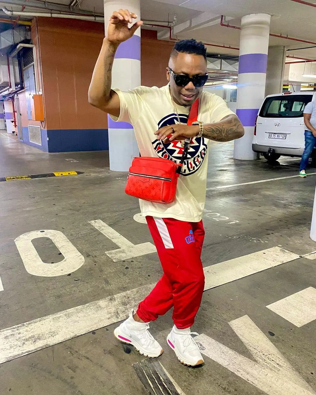 DJ Tira charms Zimbabweans as he dances to Oliver Mtukudzi’s song