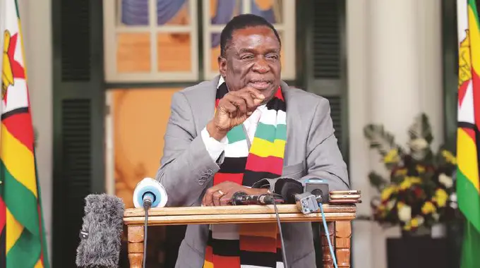 Chamisa claims President Mnangagwa is ignoring his calls