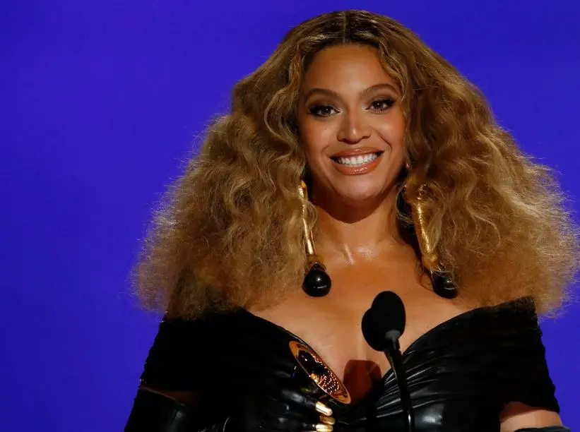 Beyoncé leads Grammy nominees