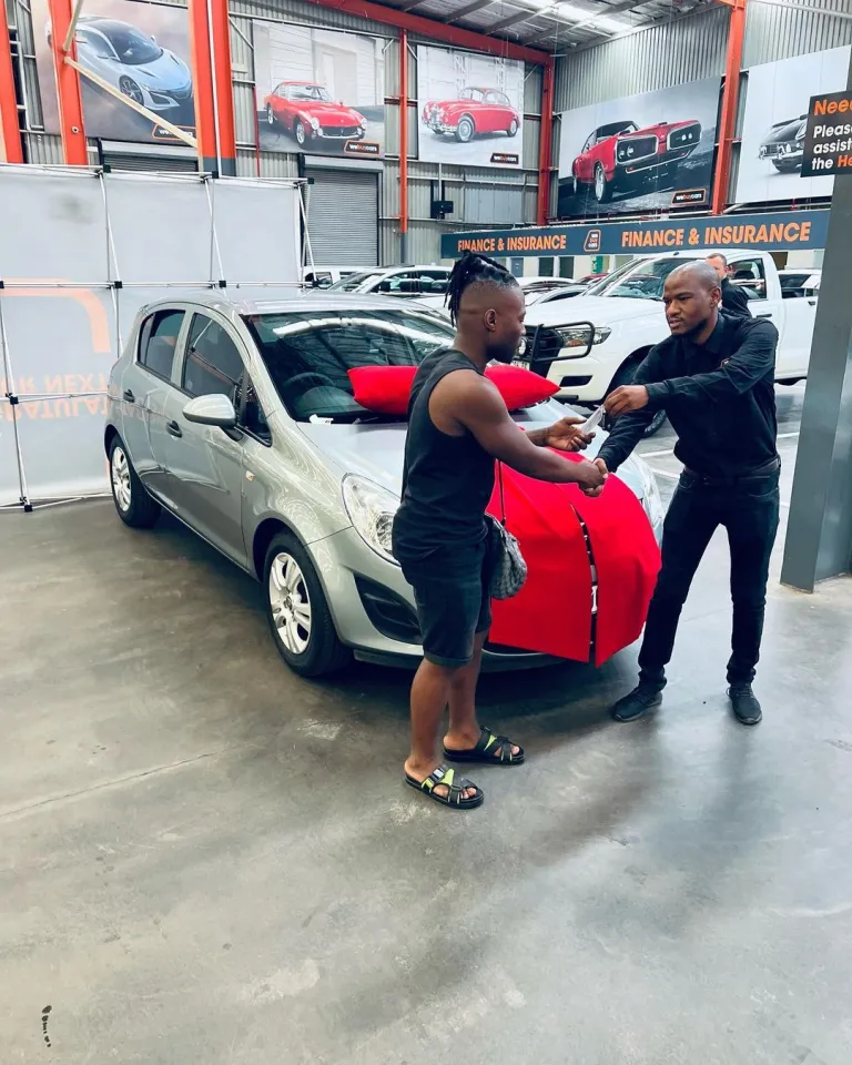 Photos: Big Zulu congratulates singer Mduduzi Ncube for buying a new car