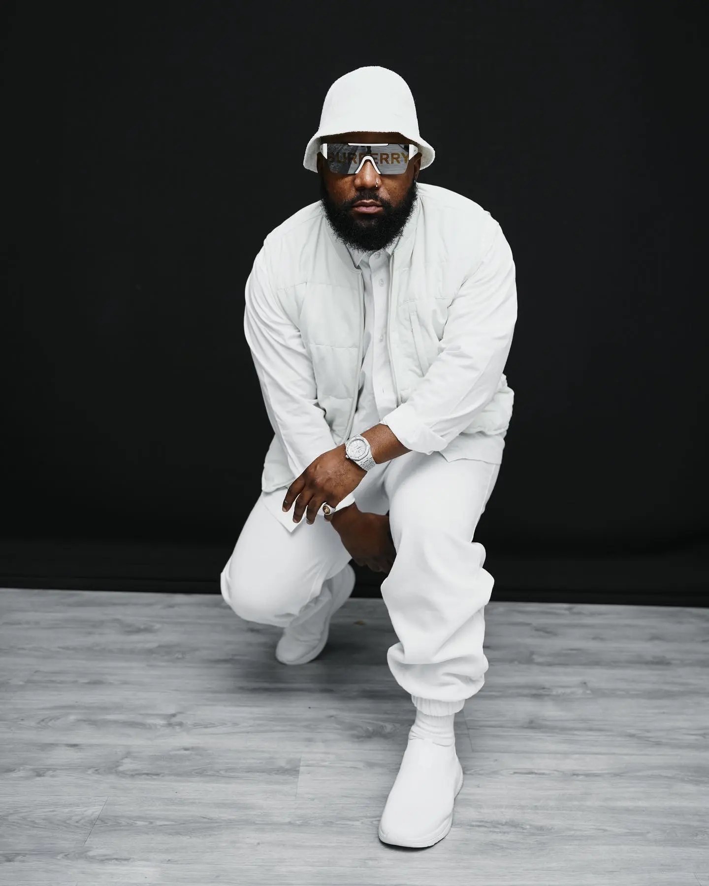 Cassper Nyovest shares his version of “ke December” video