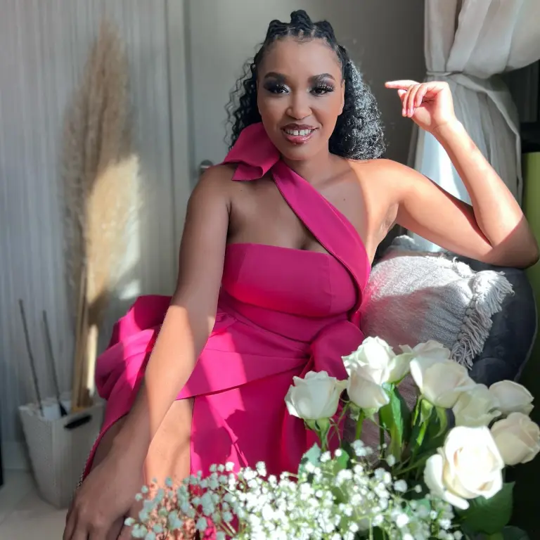 Nota Baloyi makes fun of his wife, Berita