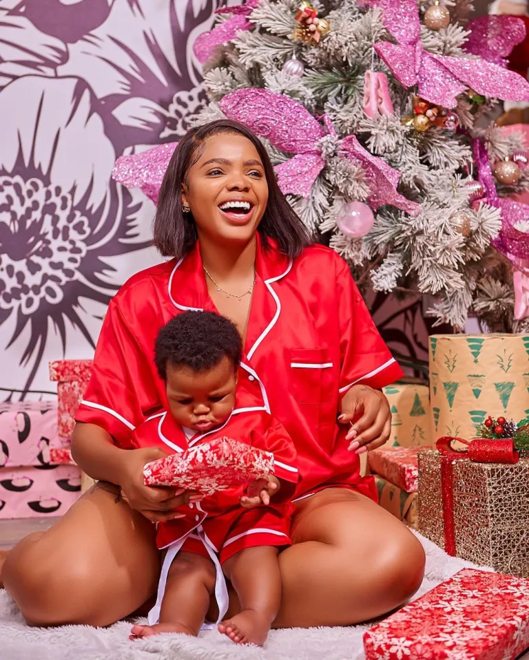 Londie London shares beautiful photos of herself and kids in matching PJs