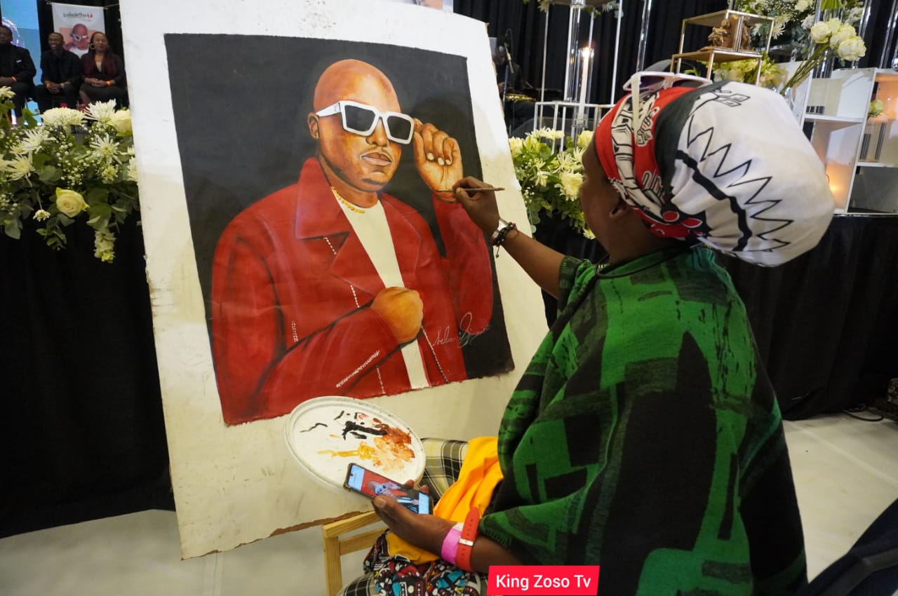 Rasta shows off his latest portrait of Mampintsha