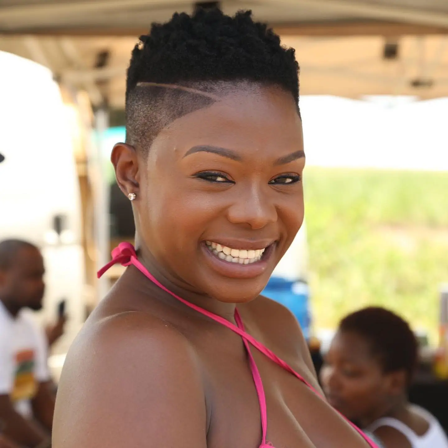 Uzalo actress Noxolo Mathula (Lilly’s) side job at taxi rank